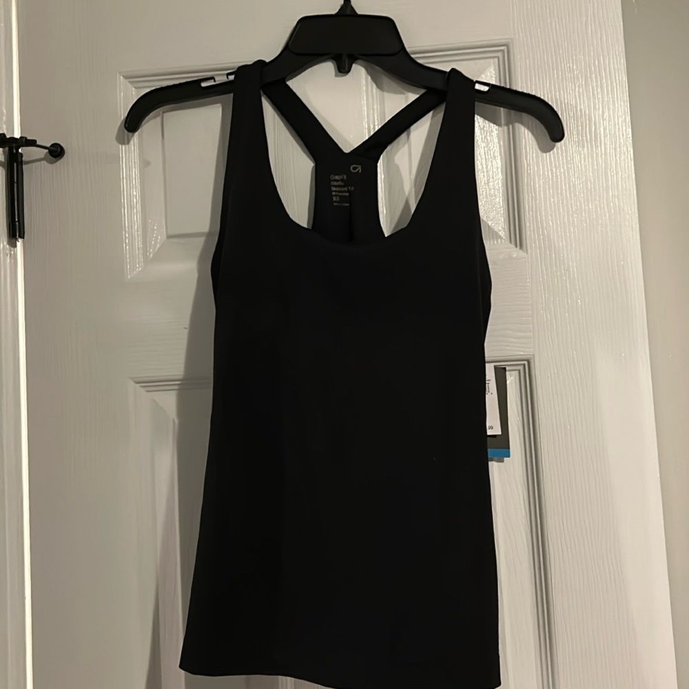 Gap Fit Studio Support Top. NWT size XS